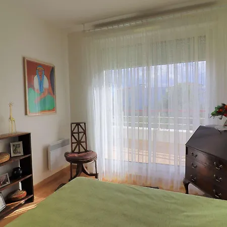Lumineux Et Spacieux Avec Terrasses Et Ascenseur En Centre-ville De - Fr-1-494-182 Apartman