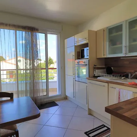 Apartman Lumineux Et Spacieux Avec Terrasses Et Ascenseur En Centre-ville De - Fr-1-494-182 *