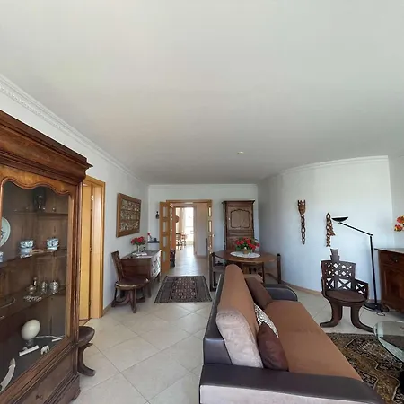 Apartment Lumineux Et Spacieux Avec Terrasses Et Ascenseur En Centre-ville De - Fr-1-494-182 Royan