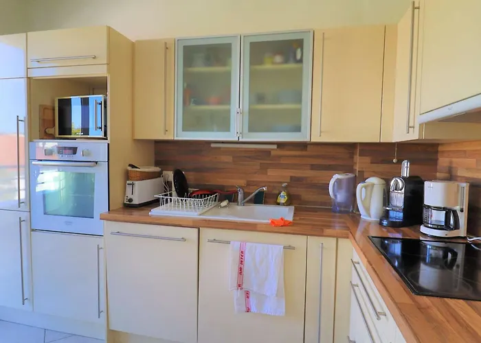 Appartamento Lumineux Et Spacieux Avec Terrasses Et Ascenseur En Centre-ville De - Fr-1-494-182 Royan