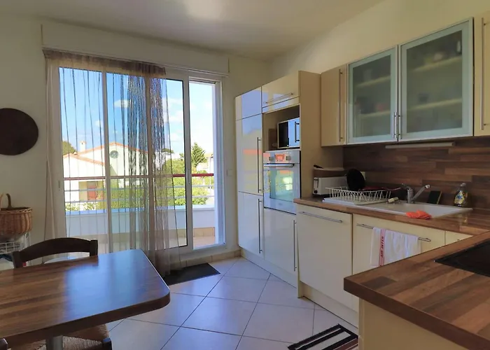 Appartamento Lumineux Et Spacieux Avec Terrasses Et Ascenseur En Centre-ville De - Fr-1-494-182 *