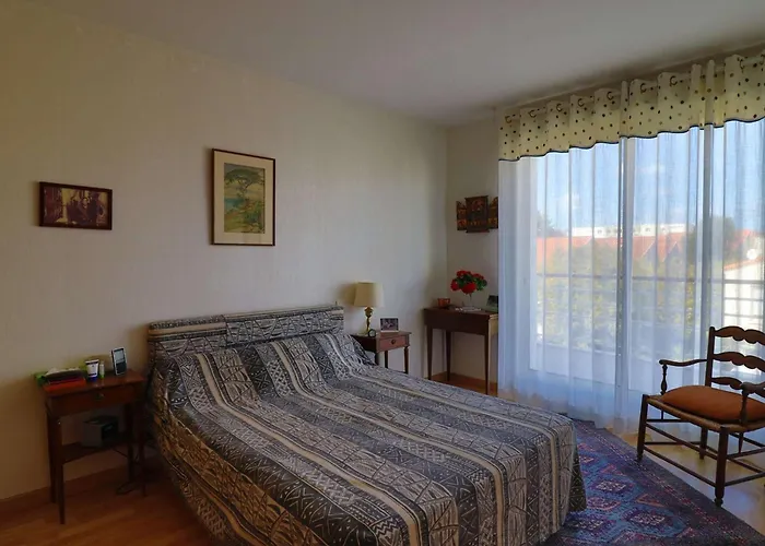 Appartamento Lumineux Et Spacieux Avec Terrasses Et Ascenseur En Centre-ville De - Fr-1-494-182 *